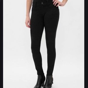 Daytrip Virgo Skinny Black Ponte Pant | Size 29